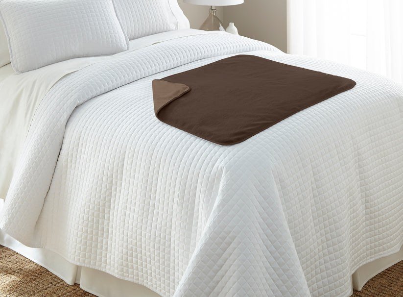 Mambe Silky Waterproof Dog Throw