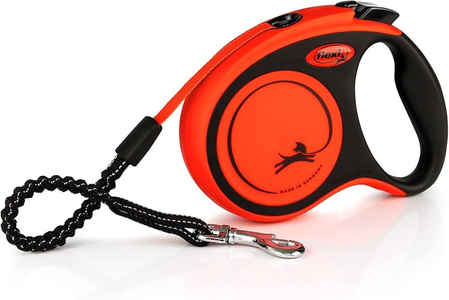 3. FLEXI Explore Large Retractable Dog Leash — Best for Open Fields